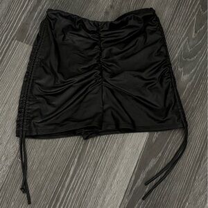 Fashion Nova Black shorts